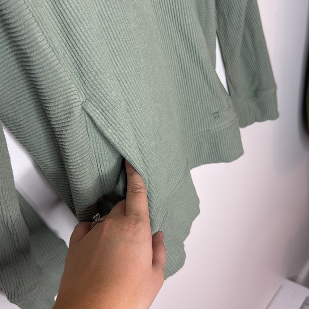 Tommy John Lounge Ribbed Sweatshirt Pull Over Size XS Sage Green - Picture 5 of 8